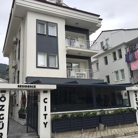 Ozgur 아파트호텔 *